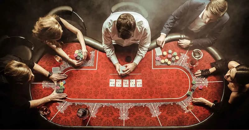 Đa dạng thứ hạng tay bài trong poker 
